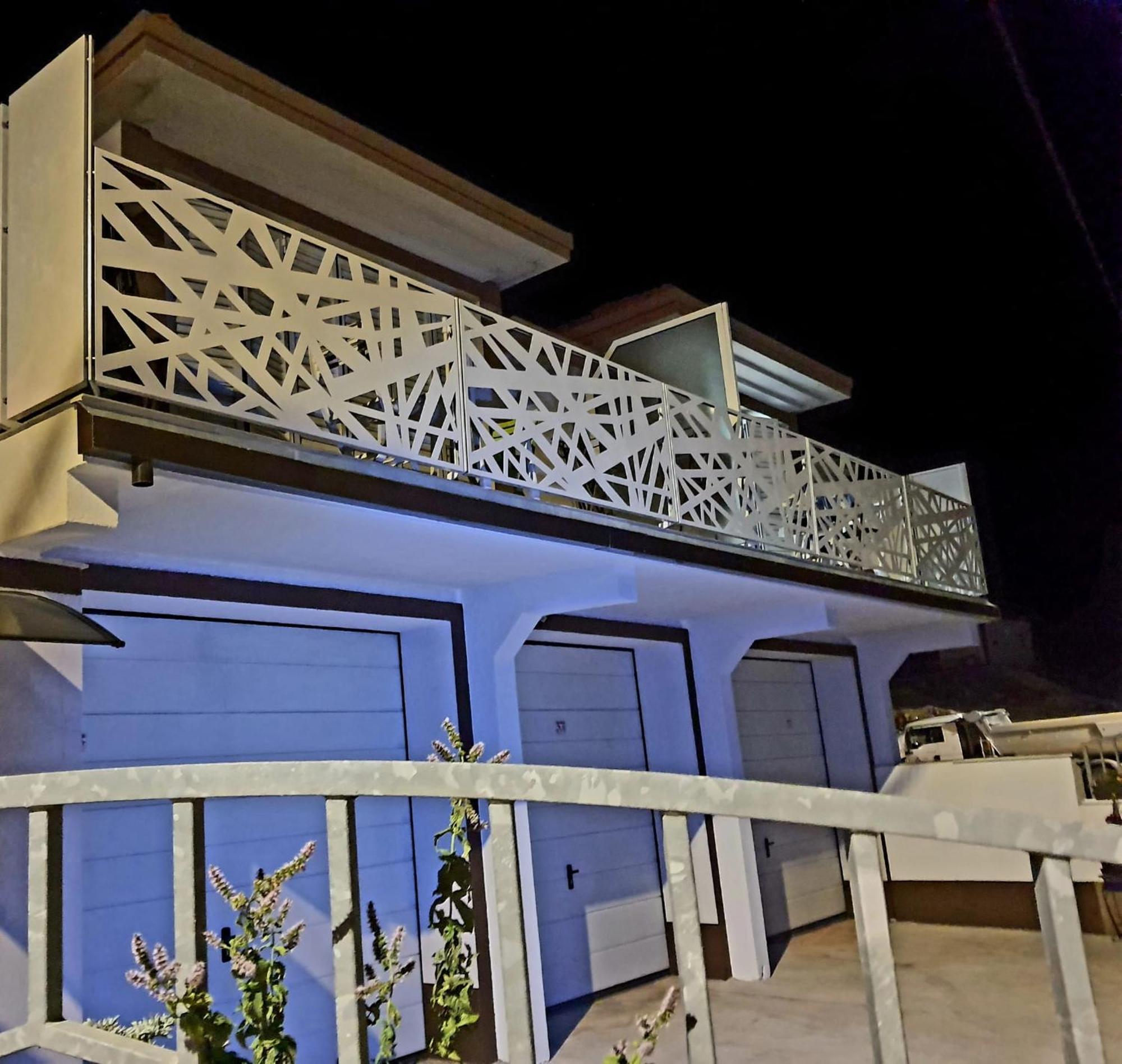Villa Sunshine Baum Marina Bagian luar foto
